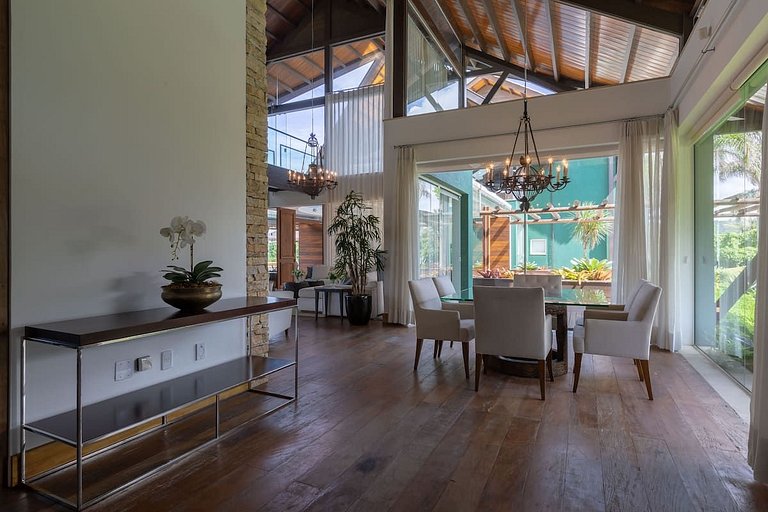 Flo003 - Magnífica residencia beira-mar de 7 quartos em Flor