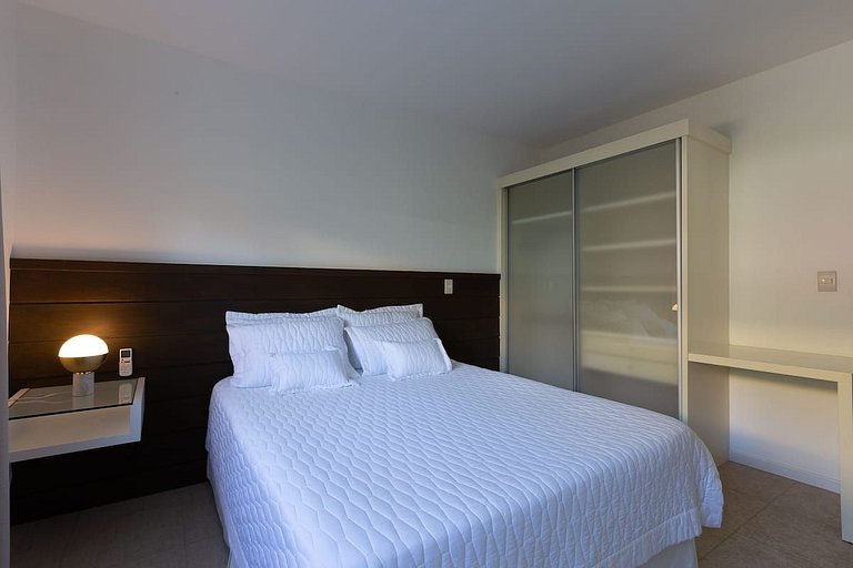 Flo003 - Magnífica residencia beira-mar de 7 quartos em Flor