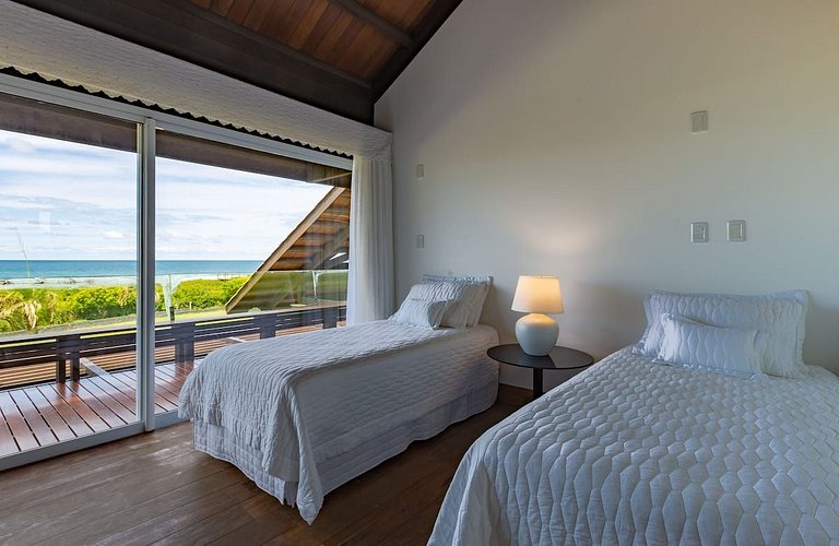 Flo003 - Magnifique résidence de 7 chambres en bord de mer à