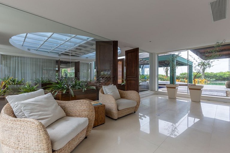 Flo003 - Magnífica residencia beira-mar de 7 quartos em Flor