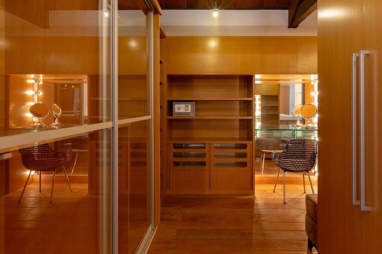 Flo003 - Magnífica residencia beira-mar de 7 quartos em Flor