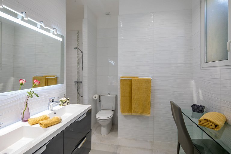 Azu006 - Luxury Villa above Eze-Sur-Mer, French Riviera
