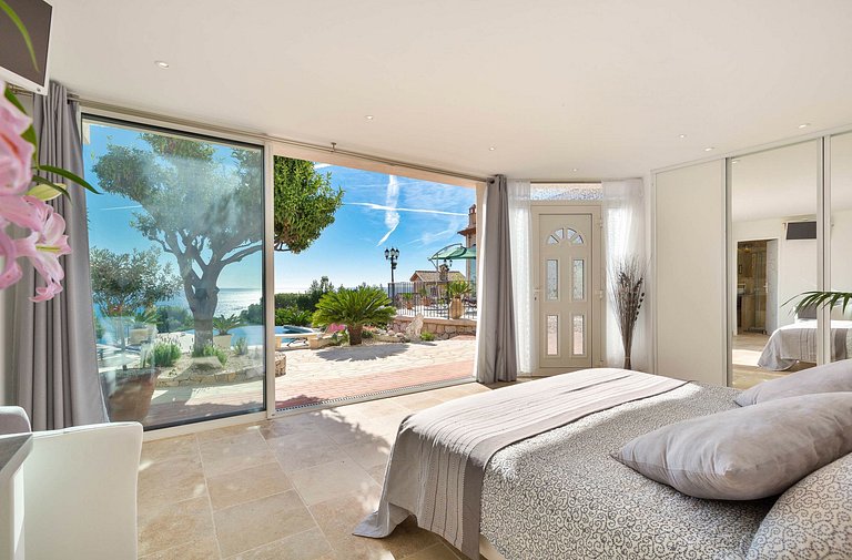 Azu006 - Luxury Villa above Eze-Sur-Mer, French Riviera