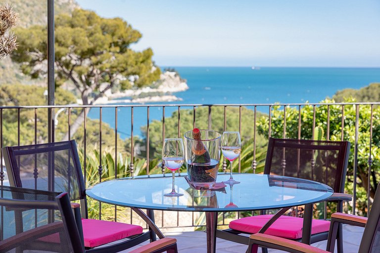 Azu006 - Luxury Villa above Eze-Sur-Mer, French Riviera