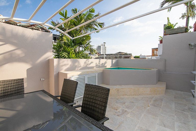 Car060 - Linda casa no Centro Histórico de Cartagena