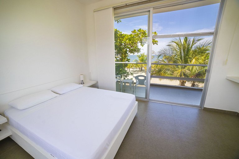 Tol002 - Casa luxuosa com piscina à beira-mar em Tolú