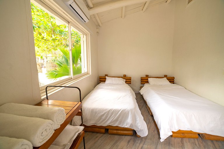 Tol001 - Magnifica casa de 6 quartos na beira do mar em Tolú