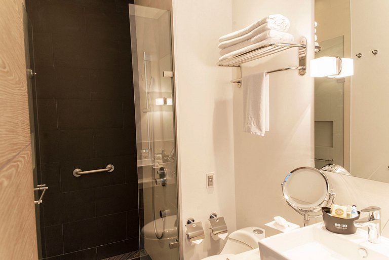 Bog070 - Luxury 2 bedroom apartment in La Cabrera, Bogotá