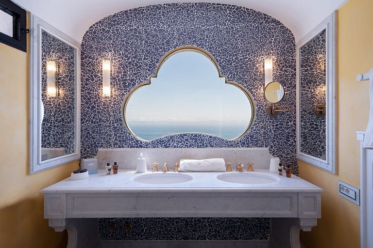 Cam001 - Villa on the Amalfi Coast, Campania