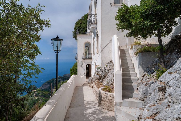 Cam001 - Villa on the Amalfi Coast, Campania