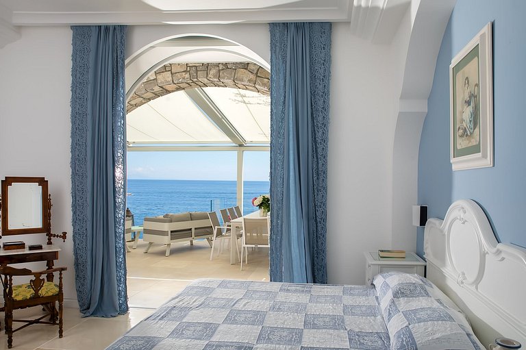 Cam006 - Villa en la costa de Sorrento, Campania