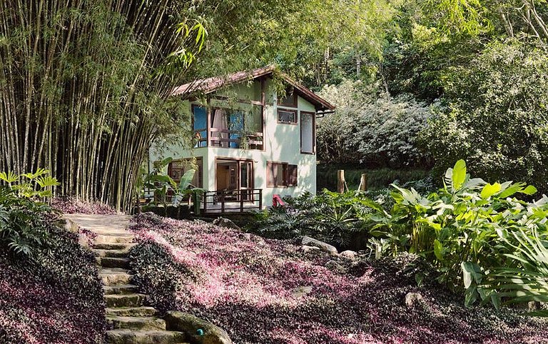 Ang037 - Beau villa en front de mer à Angra dos Reis