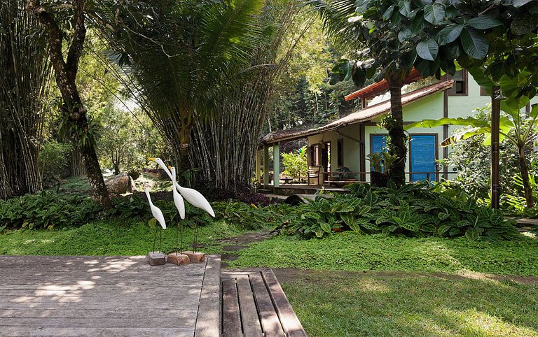 Ang037 - Beautiful sea front site in Angra dos Reis