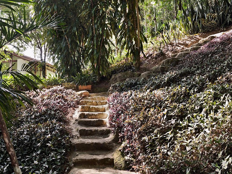 Ang037 - Hermoso sitio frente al mar en Angra dos Reis