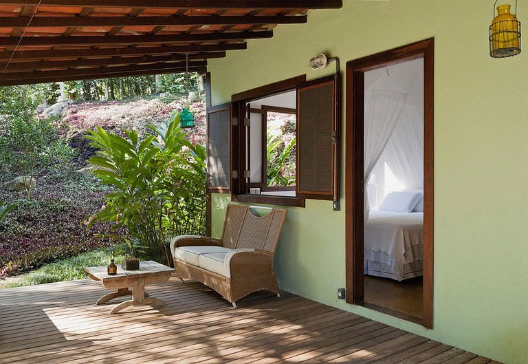 Ang037 - Beautiful sea front site in Angra dos Reis