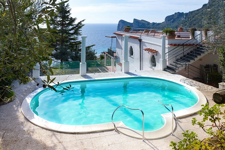 Cam009 - Villa de trois étages sur la côte de Sorrente, Camp