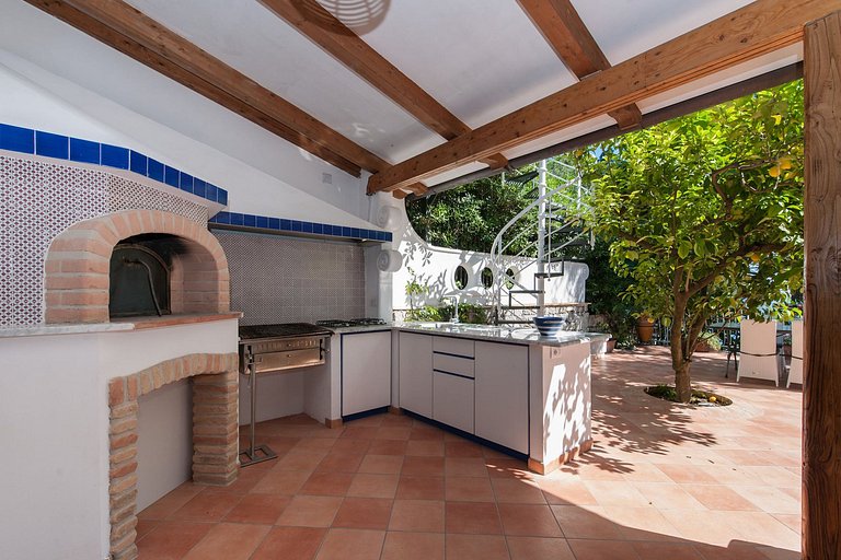 Cam009 - Villa de trois étages sur la côte de Sorrente, Camp