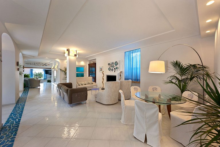 Cam007 - Modern villa, Sorrento Coast, Campania