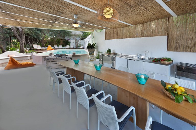 Cam007 - Modern villa, Sorrento Coast, Campania