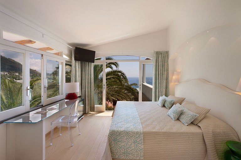 Cam007 - Villa moderna, Costa de Sorrento, Campânia
