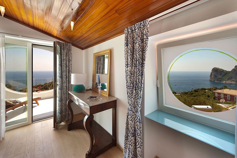 Cam007 - Modern villa, Sorrento Coast, Campania