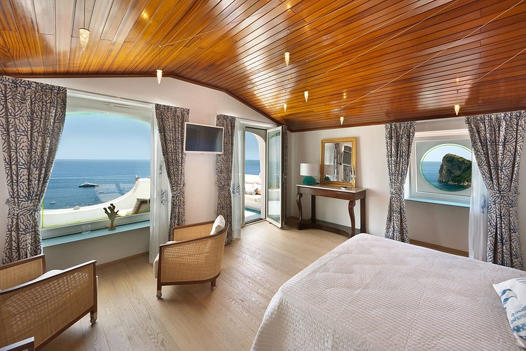 Cam007 - Modern villa, Sorrento Coast, Campania
