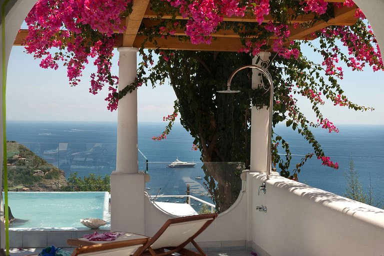 Cam007 - Modern villa, Sorrento Coast, Campania
