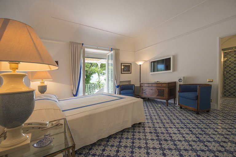Cam015 - Villa on the island of Capri, Campania