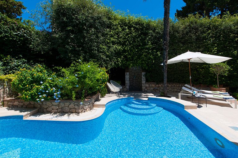 Cam015 - Villa on the island of Capri, Campania