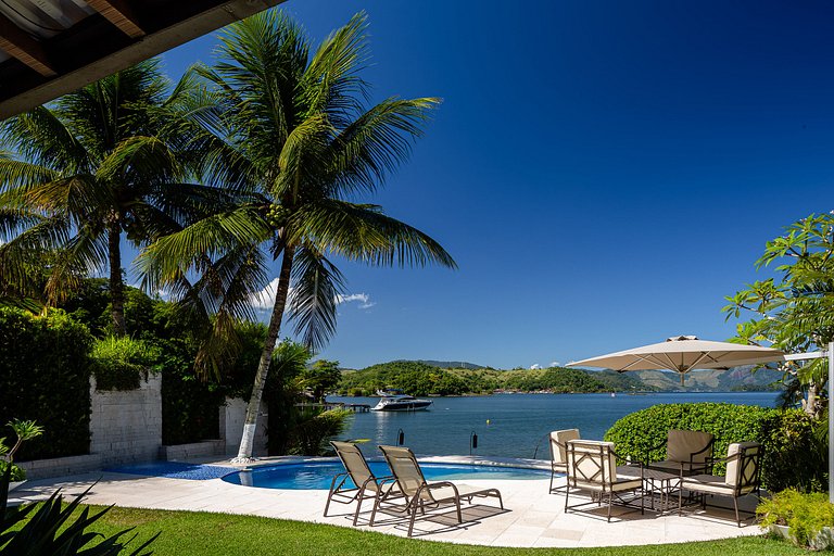 Ang012 - Hermosa villa de playa en Angra dos Reis