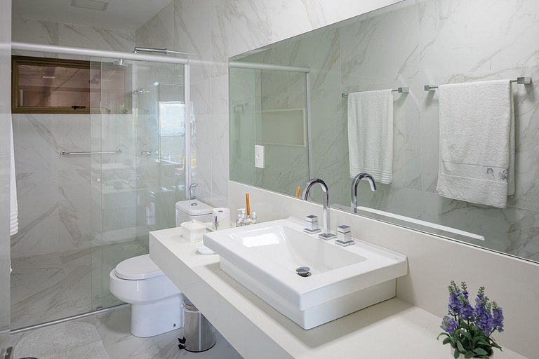 Ang011 - Mansão em ilha de Angra dos Reis