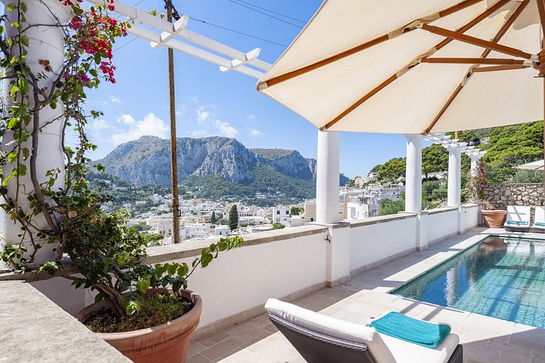 Cam013 - Villa en la ciudad de Capri, Campania