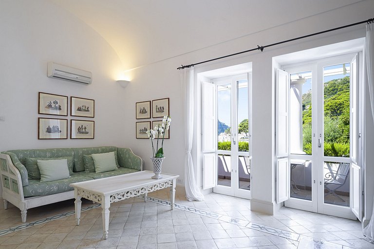 Cam013 - Villa en la ciudad de Capri, Campania
