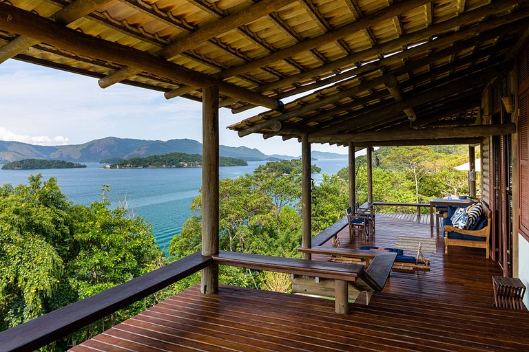 Ang014 - Beautiful 6 bedroom house with wide views in Angra
