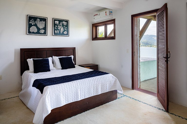 Ang014 - Belle villa de 6 suites avec large vue à Angra