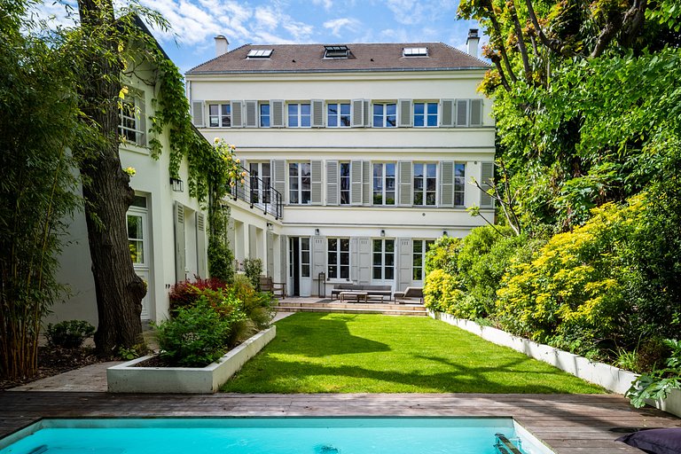 Par008 - Belle demeure secrète du 18ème siècle à Paris