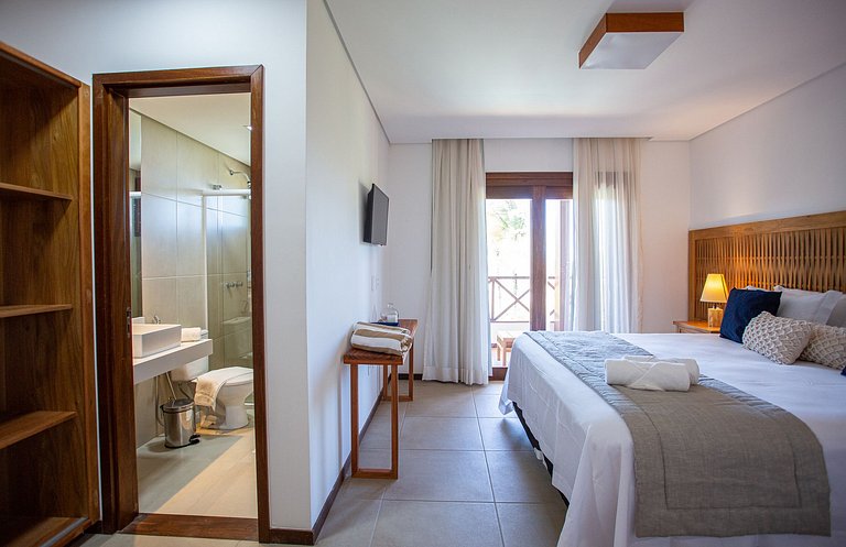 Cea048 - Contemporary 5-Bedroom Villa with Pool in Aquiraz