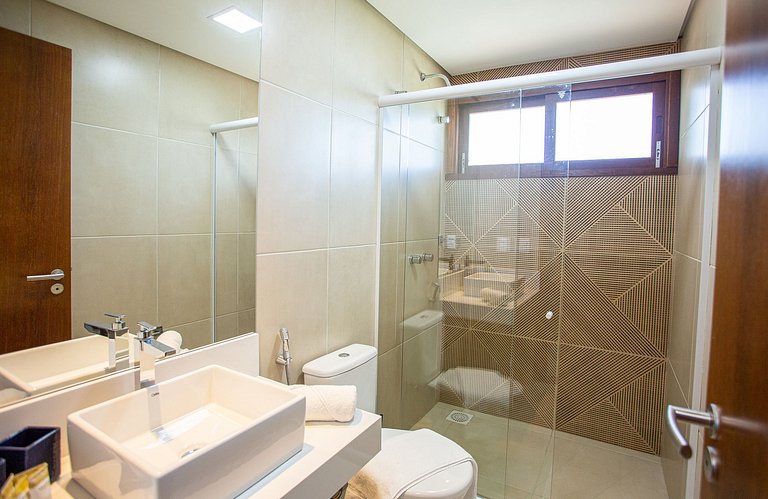 Cea048 - Contemporary 5-Bedroom Villa with Pool in Aquiraz