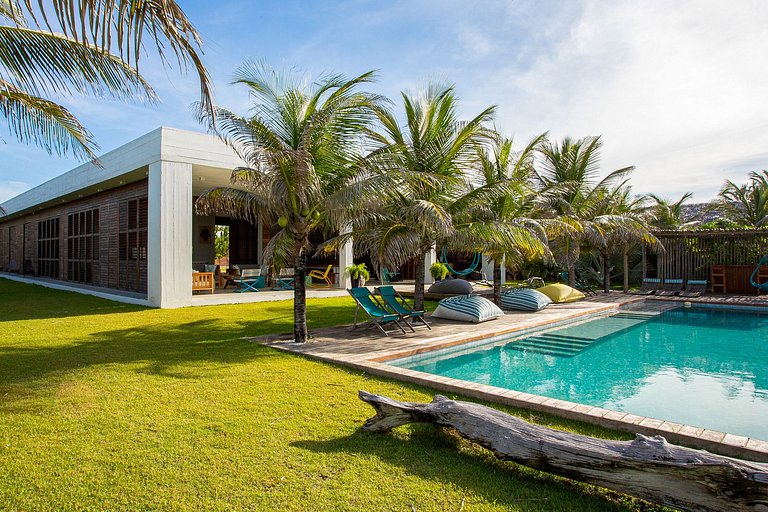 Cea033 - Beautiful house with 6 suites by the sea in Praia d