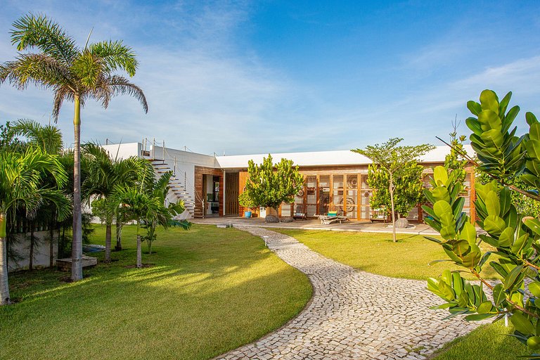 Cea033 - Beautiful house with 6 suites by the sea in Praia d