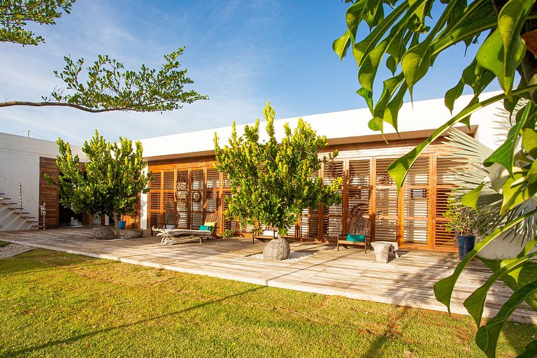 Cea033 - Beautiful house with 6 suites by the sea in Praia d