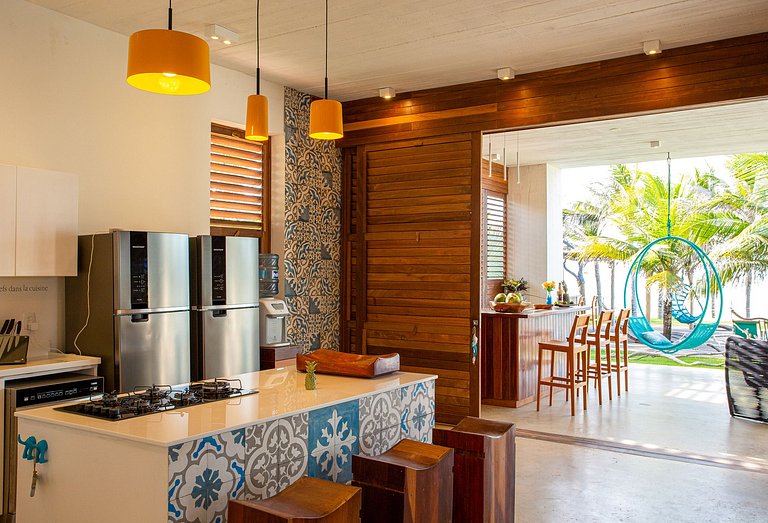 Cea033 - Beautiful house with 6 suites by the sea in Praia d