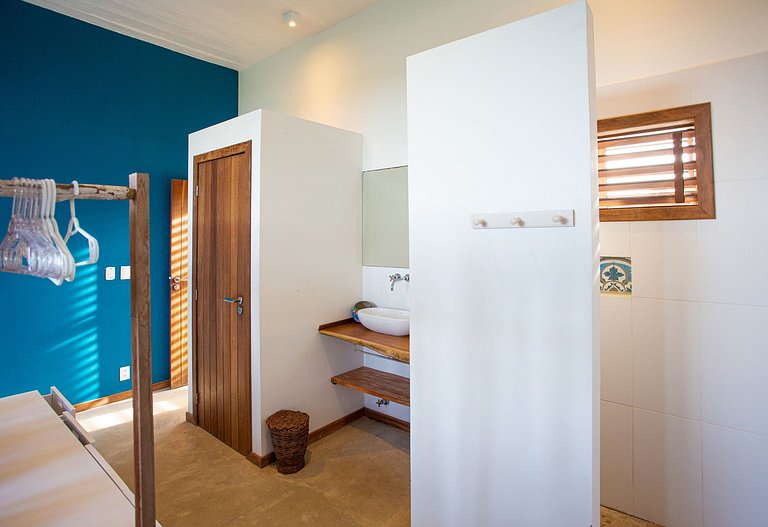 Cea033 - Beautiful house with 6 suites by the sea in Praia d