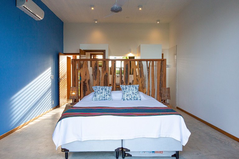 Cea033 - Beautiful house with 6 suites by the sea in Praia d