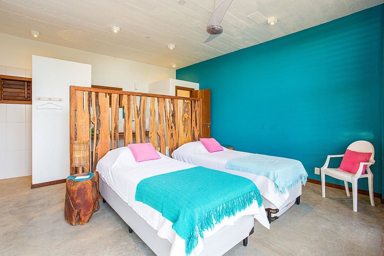 Cea033 - Beautiful house with 6 suites by the sea in Praia d