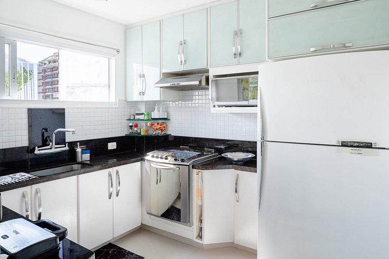 Rio078 - Linda e charmosa cobertura com piscina no Leblon