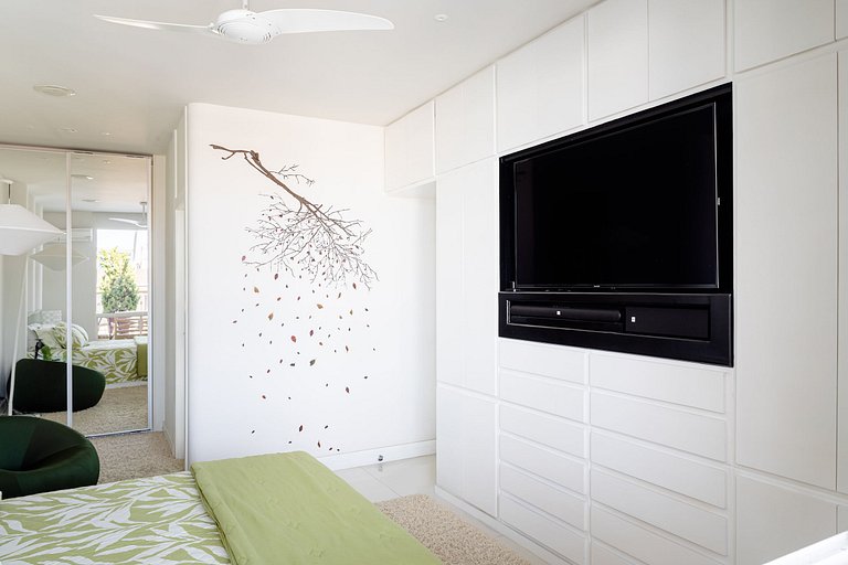 Rio078 - Linda e charmosa cobertura com piscina no Leblon