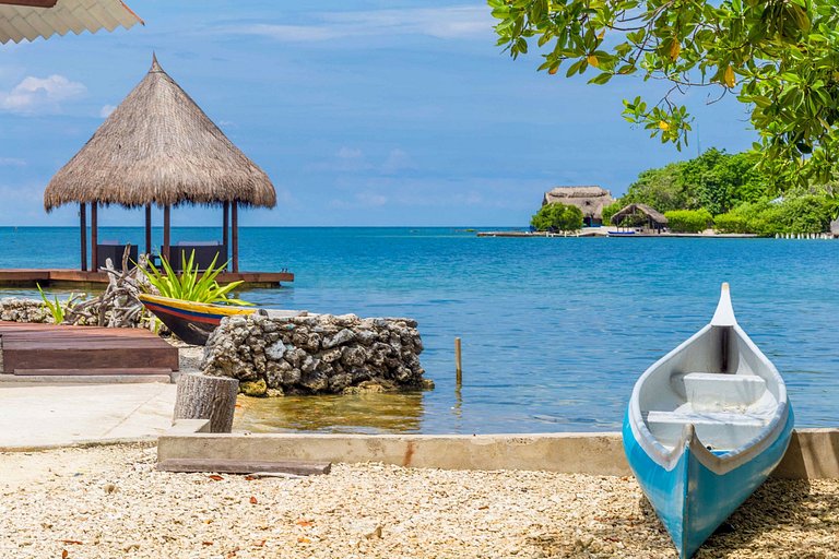 Car076 - Beautiful 5 bedroom villa in Islas del Rosario