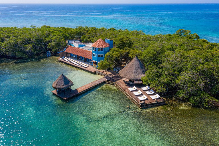 Car076 - Beautiful 5 bedroom villa in Islas del Rosario