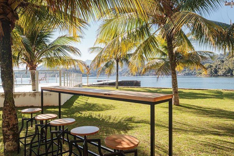 Manoir de luxe, six suites, île de Cavaco, plage, Angra dos